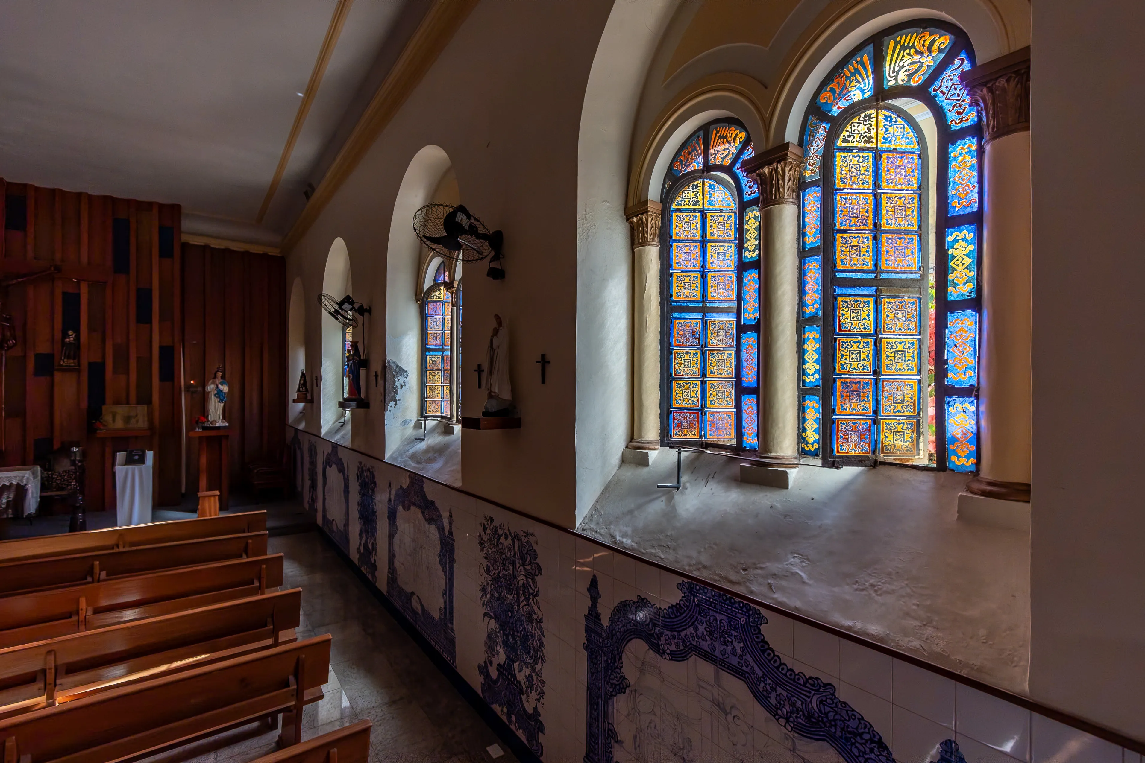 Vitrais da capela de Santa Isabel