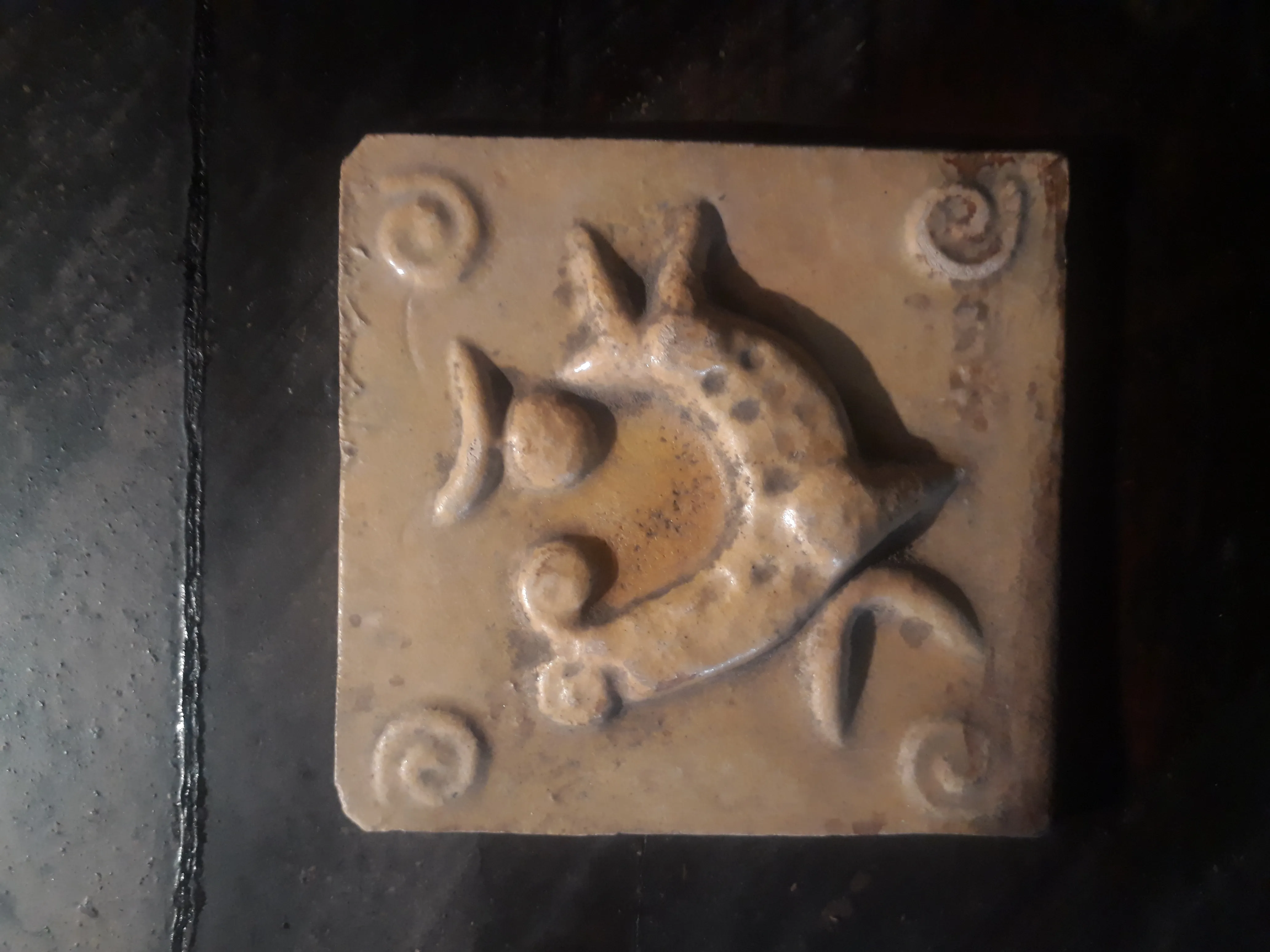 Construção de moldes negativos em baixo-relevo